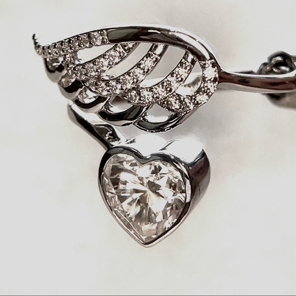 Angel’s Wing & Heart 1.5ct Heart Moissanite Ring - Picture 5 of 5